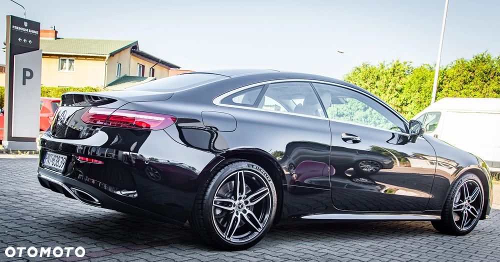 Mercedes-Benz Klasa E 400 4-Matic 9G-TRONIC - 13