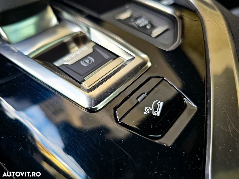 Peugeot 3008 PHEV 300 EAT8 4X4 GT - 22