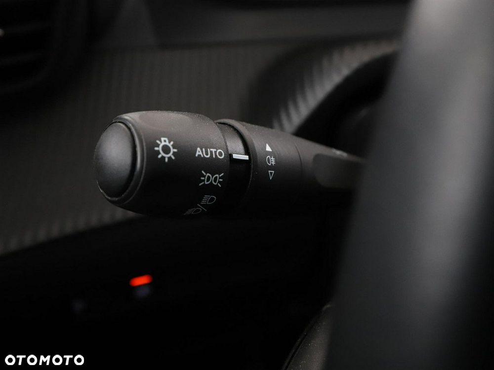 Peugeot 2008 Benzin 100 Allure - 35