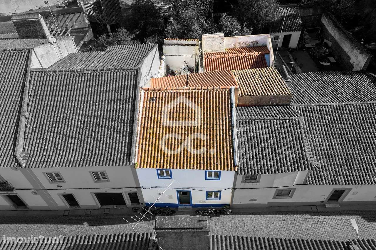 Moradia T5 com Quintal no Centro de Alcáçovas - Grande imagem: 2/34