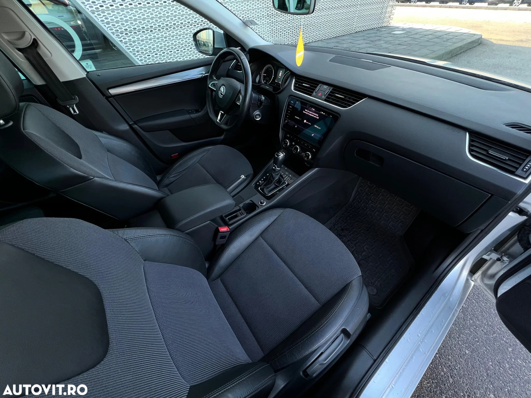 Skoda Octavia 2.0 TDI DSG Style - 16