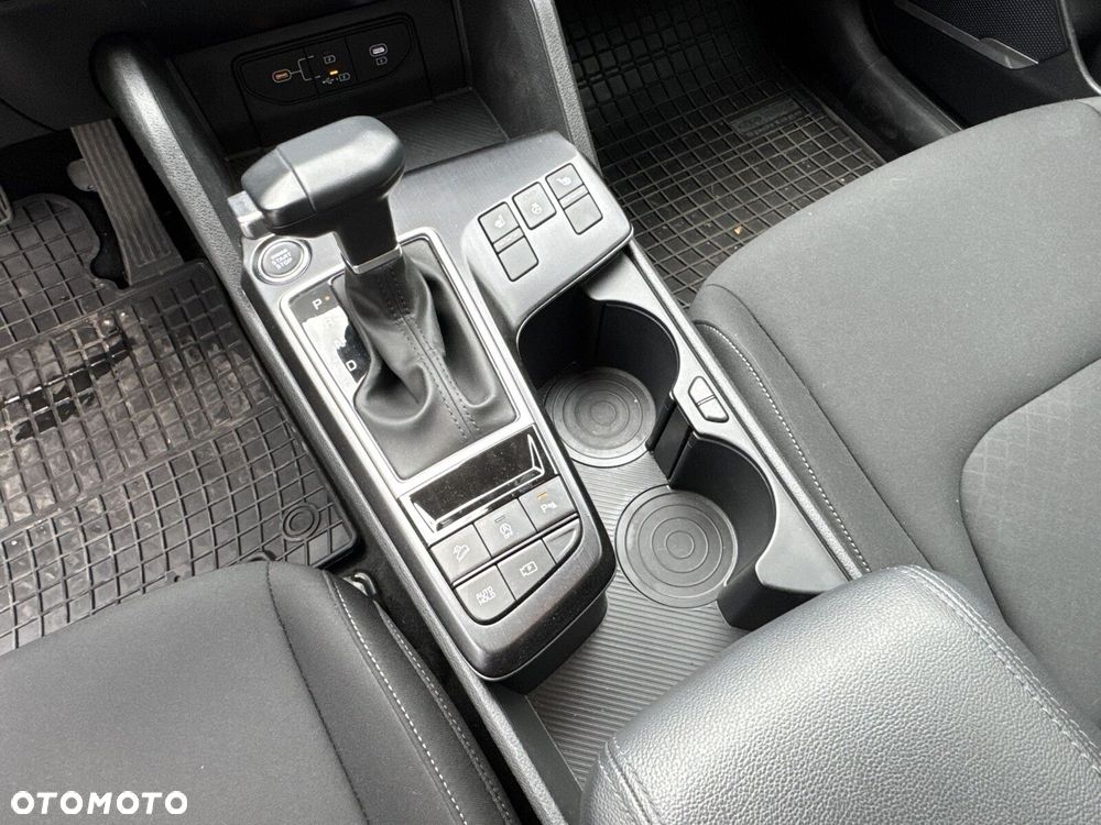 Kia Sportage 1.6 T-GDI M 2WD DCT - 19