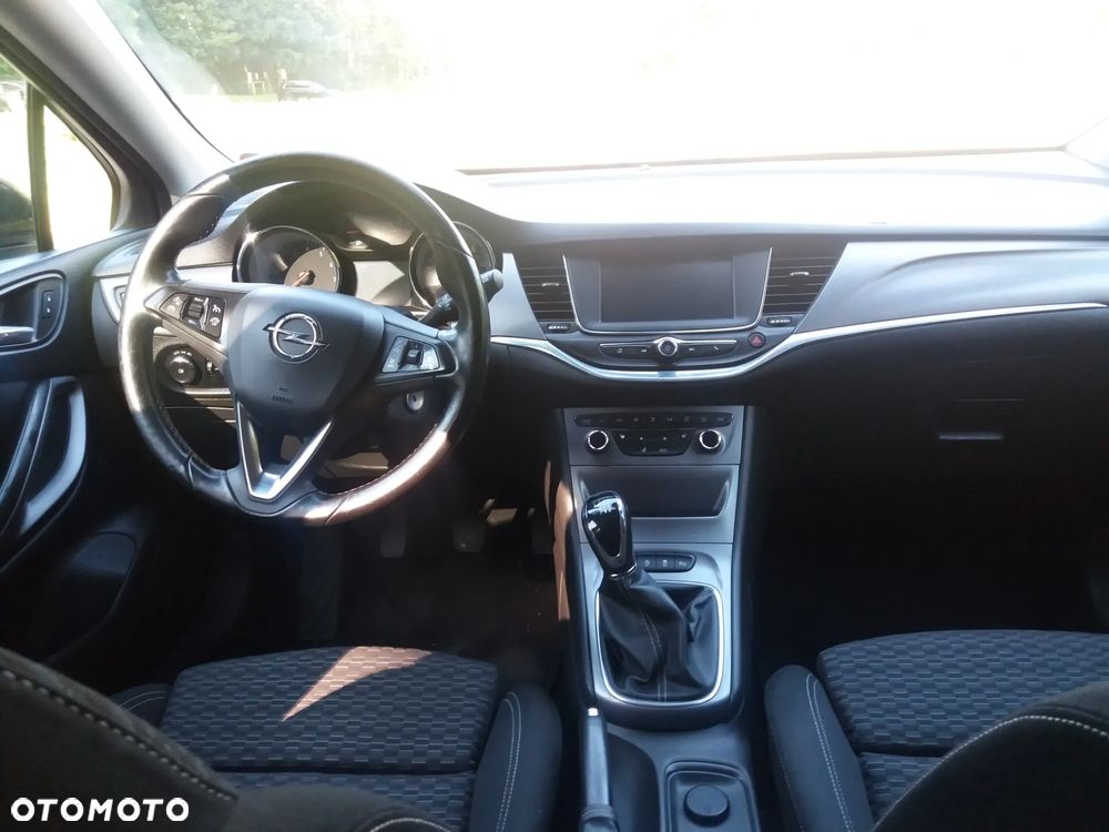Opel Astra 1.4 Turbo Start/Stop Dynamic - 10