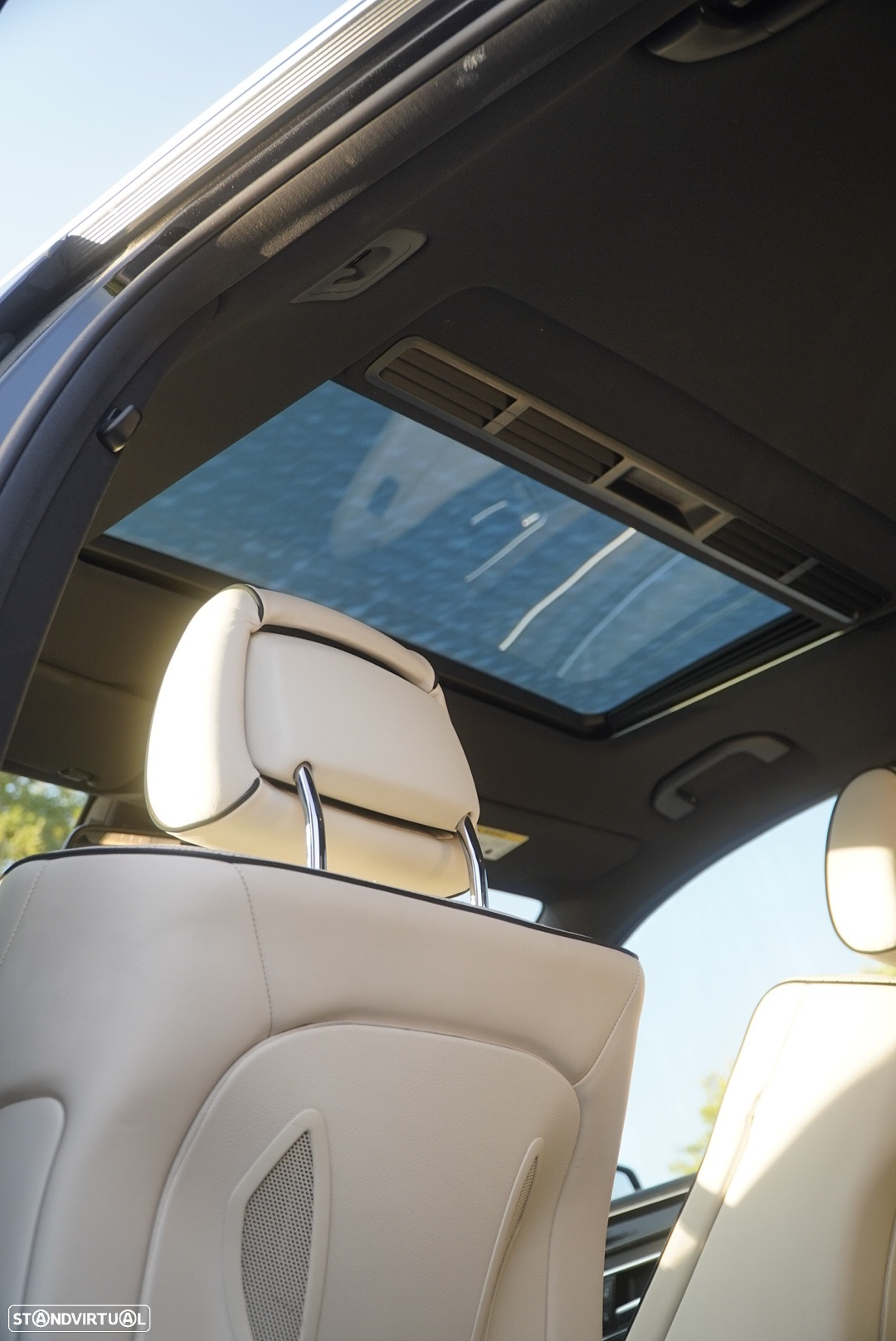 Mercedes-Benz E 300 Bluetec Hybrid Avantgarde - 40