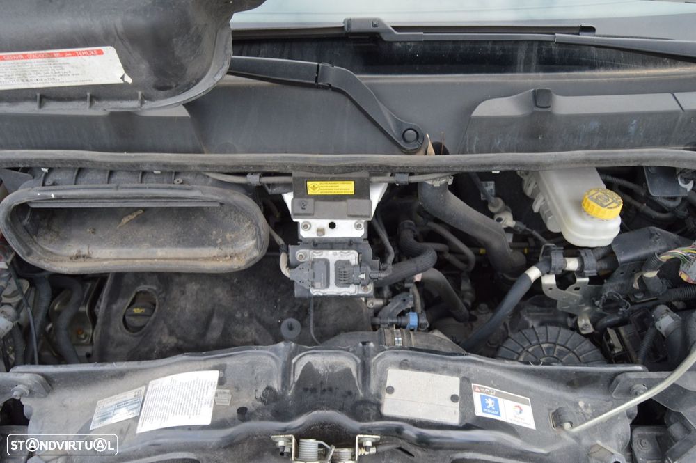 Peugeot Boxer 2.2 BlueHDi 333 L3H2 Premium - 15