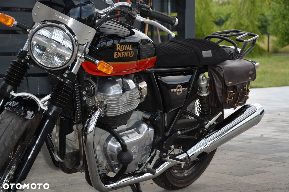 Royal Enfield Interceptor - 4