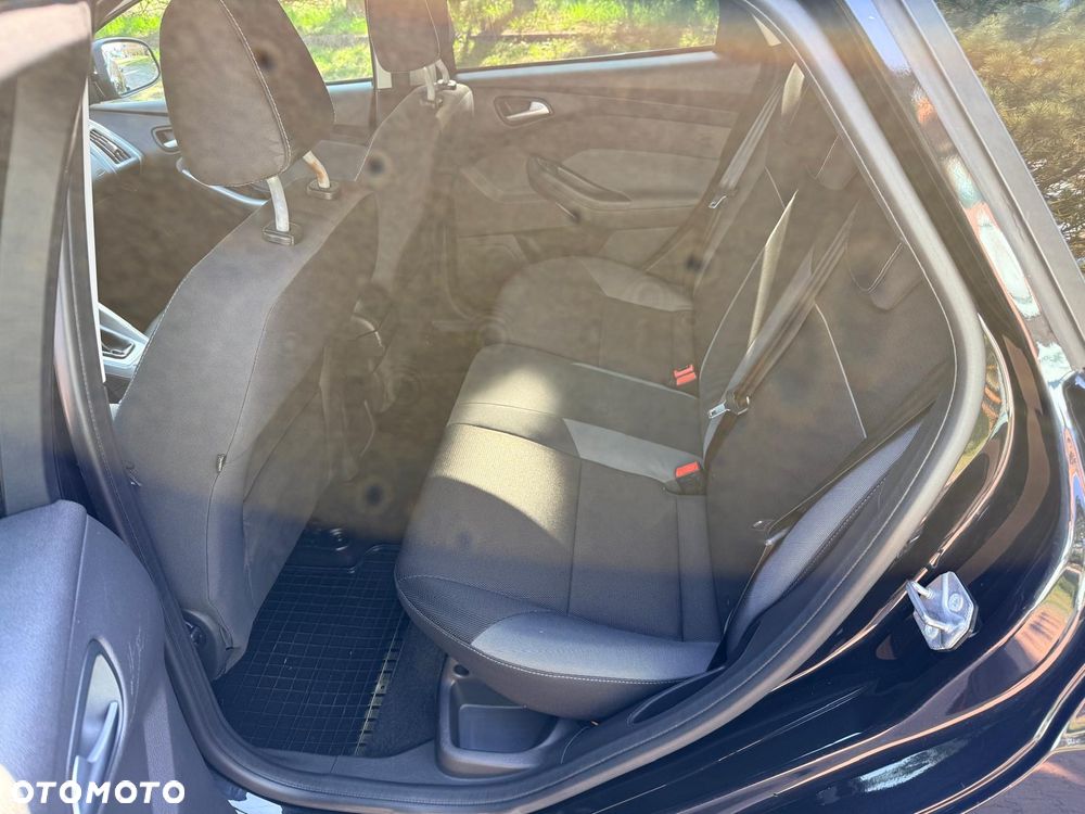 Ford Focus - 11