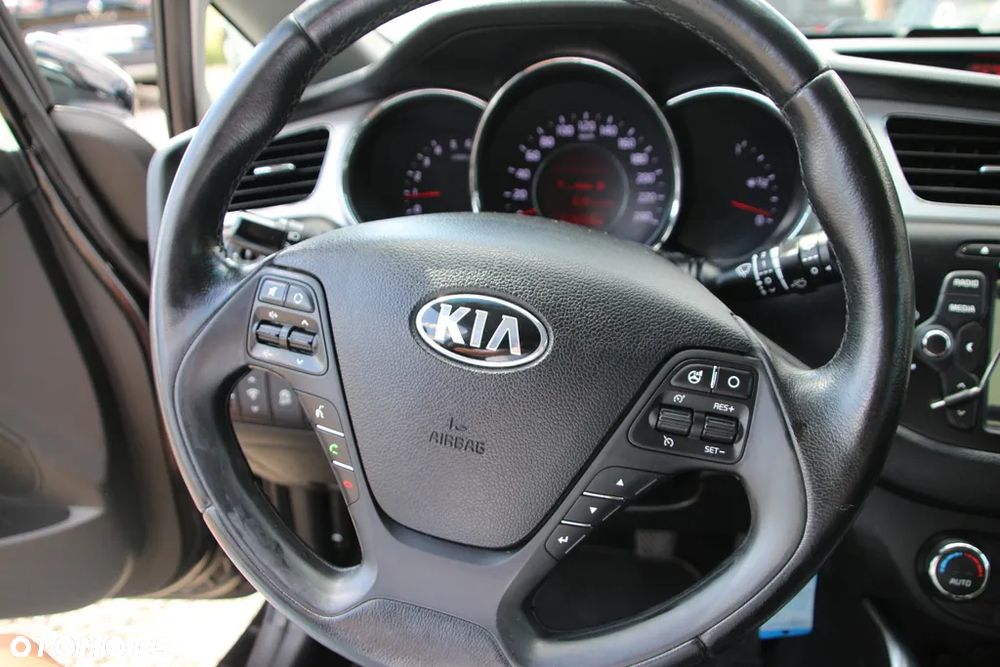 Kia Ceed 1.6 CRDi L - 16
