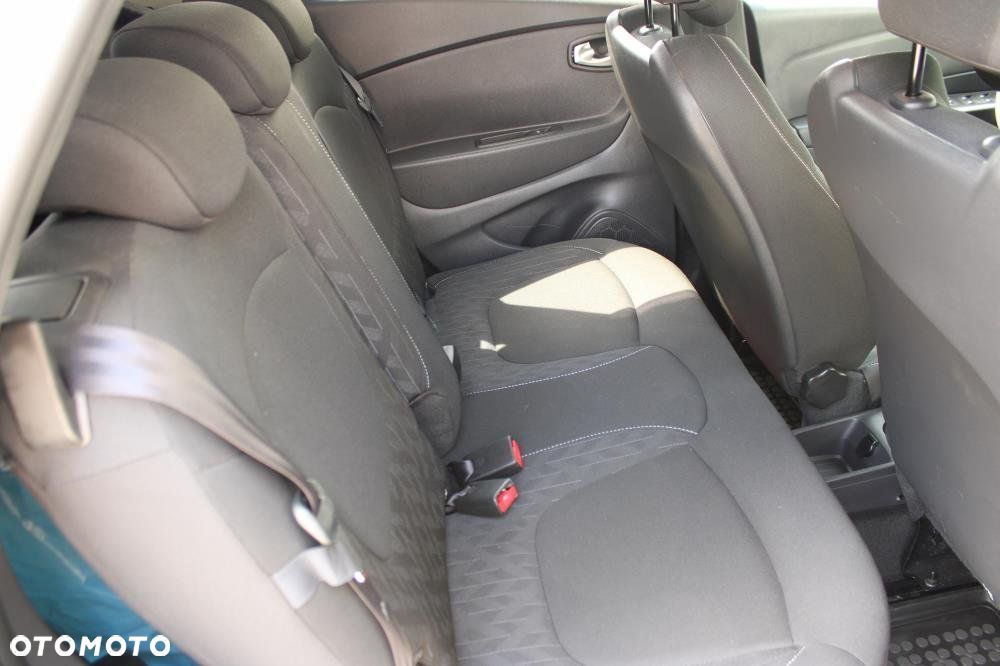 Renault Captur - 23