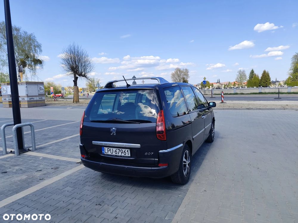 Peugeot 807 - 7