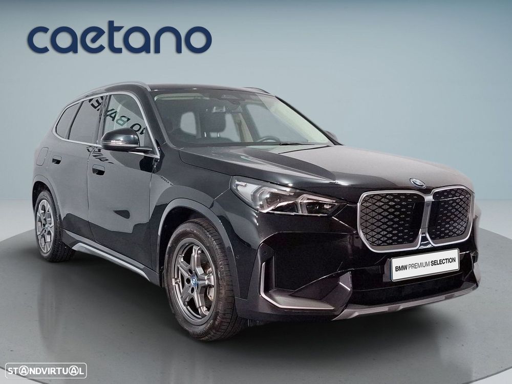 BMW iX1 eDrive20 - 10