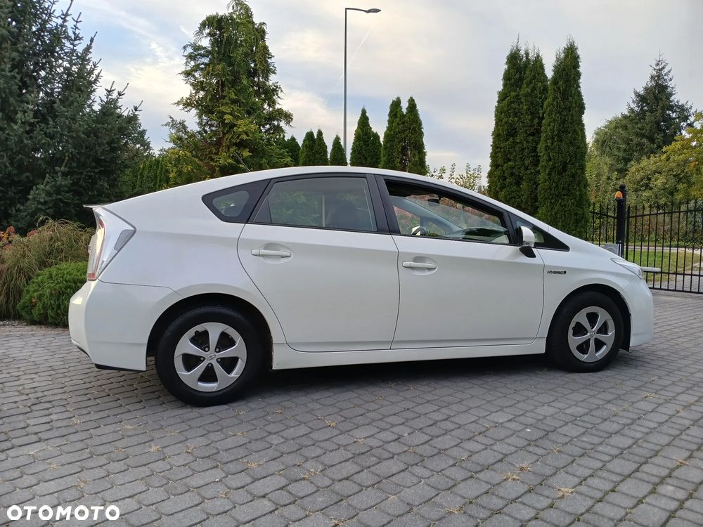 Toyota Prius - 10