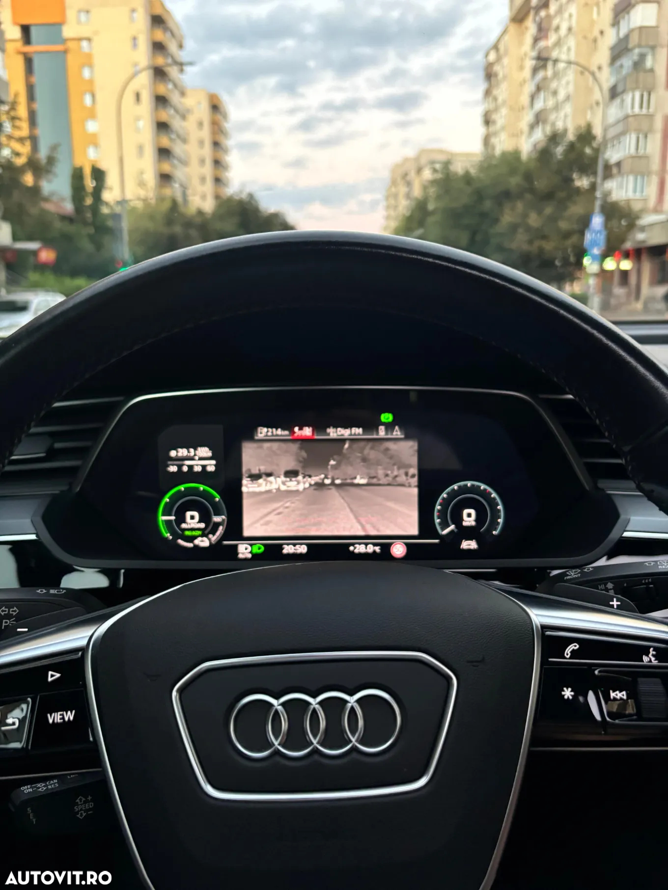 Audi e-tron 55 quattro advanced - 13