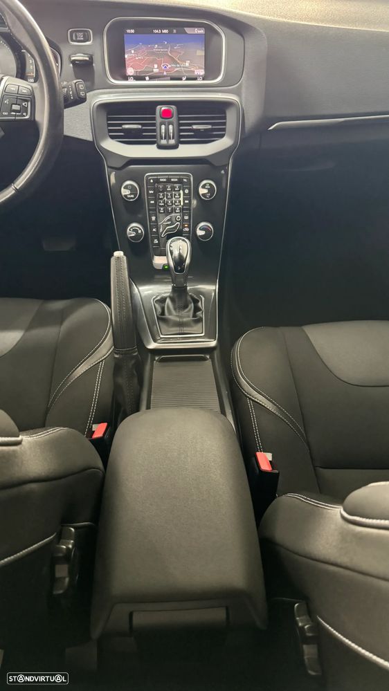 Volvo V40 2.0 D2 Momentum Geartronic - 15