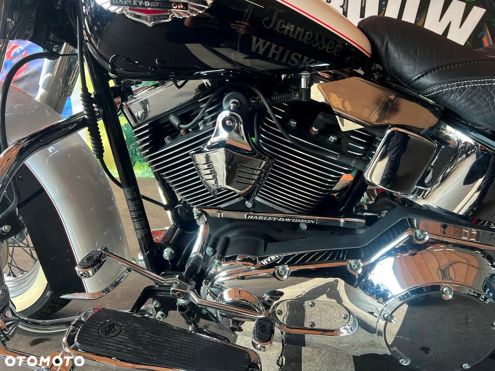 Harley-Davidson Softail Deluxe - 31