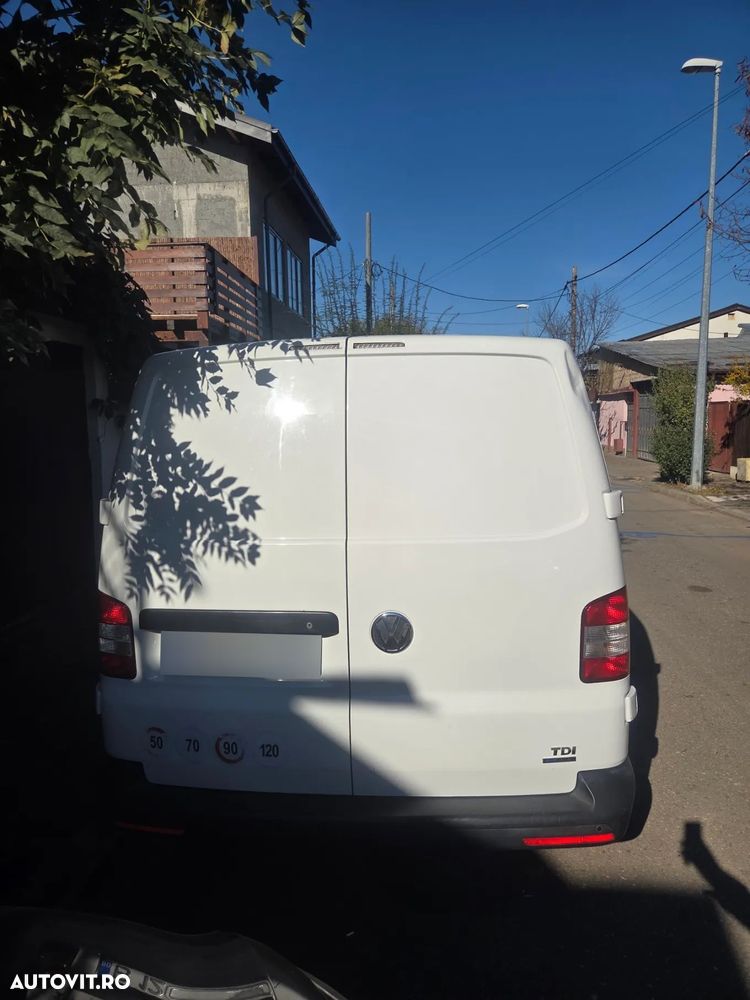 Volkswagen Transporter - 2