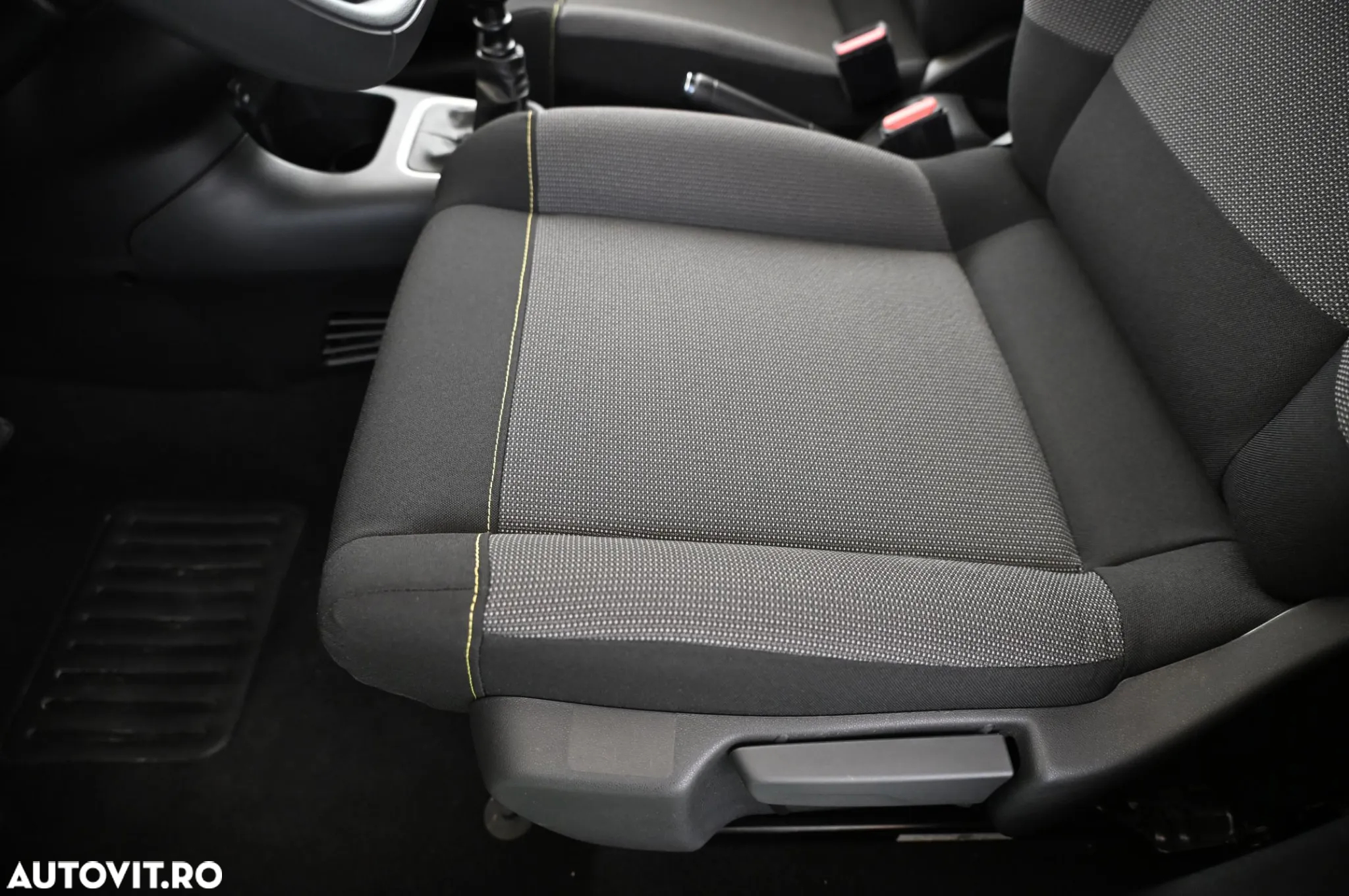 Citroën C3 Pure Tech 110 S&S SHINE - 23