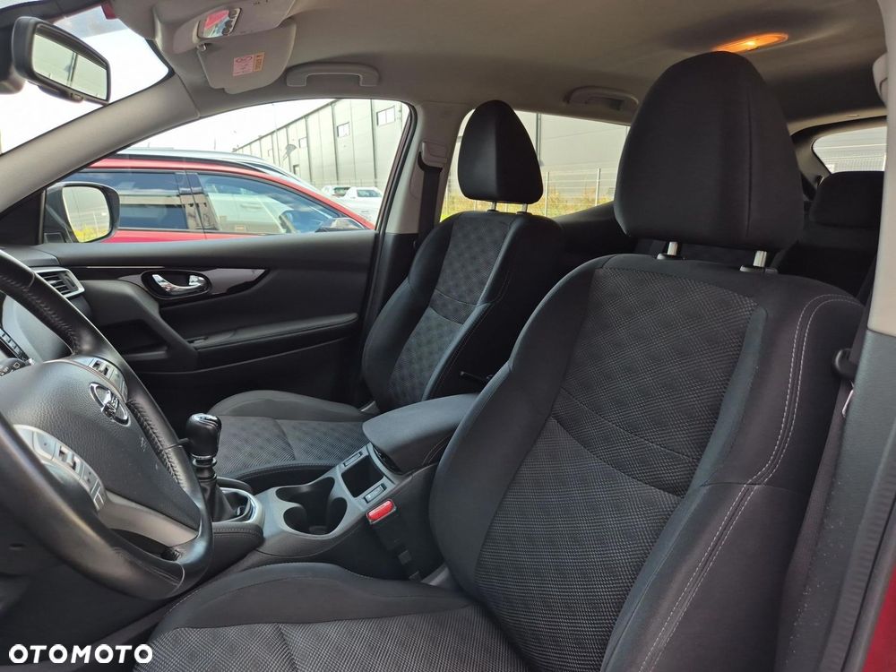 Nissan Qashqai 1.2 DIG-T N-Connecta EU6 - 12