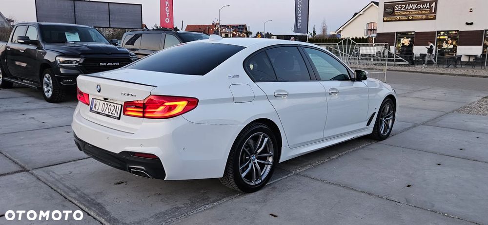 BMW Seria 5 530e iPerformance M Sport sport - 9