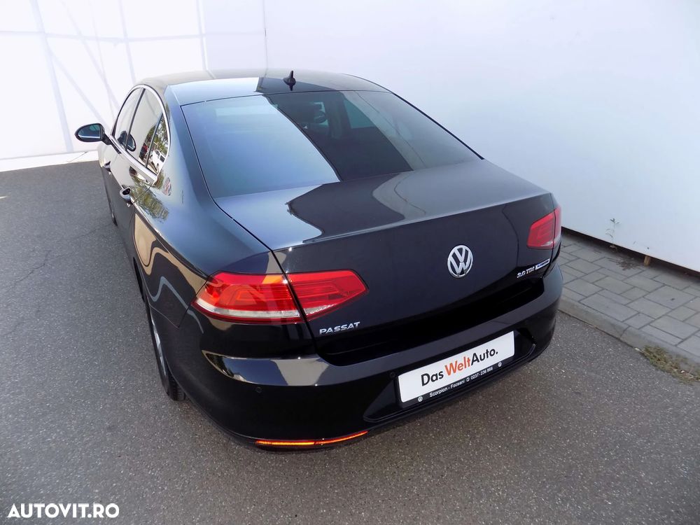 Volkswagen Passat 2.0 TDI SCR DSG Comfortline - 4