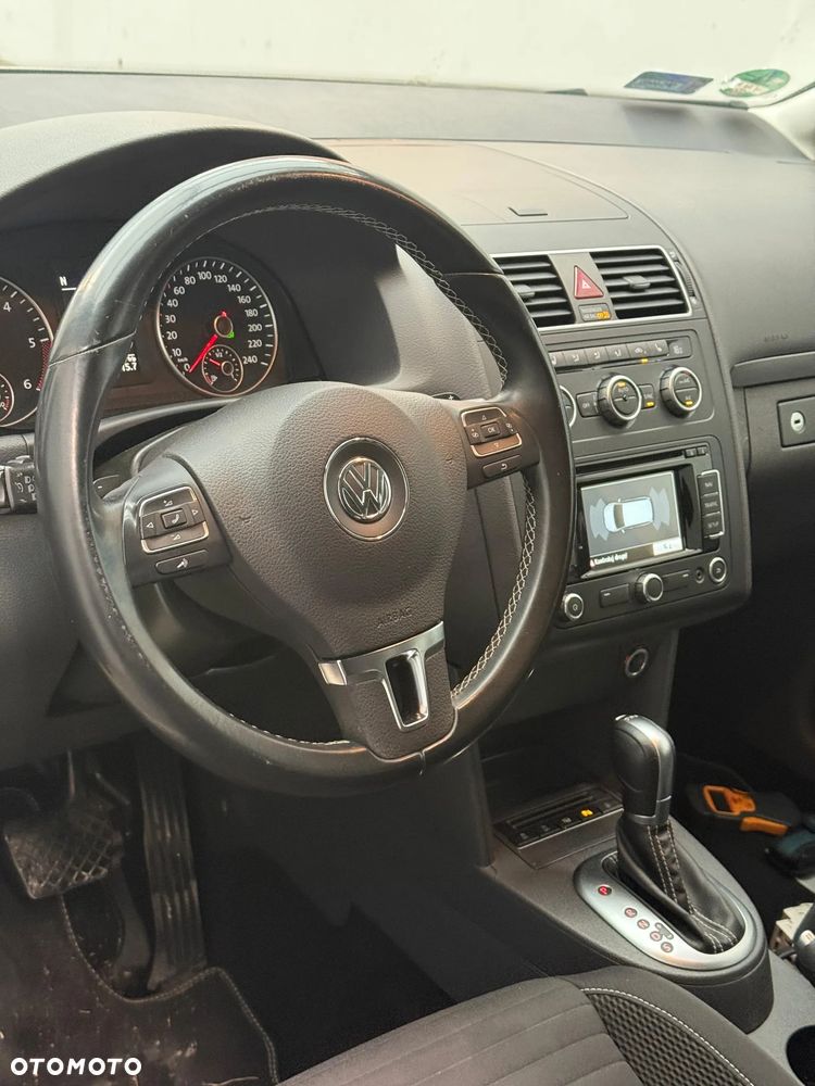 Volkswagen Touran 1.6 TDI DPF BlueMotion Technology DSG Cup - 15