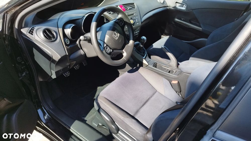 Honda Civic 1.8 Executive - 29