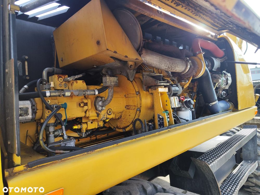 Caterpillar 318D - 14