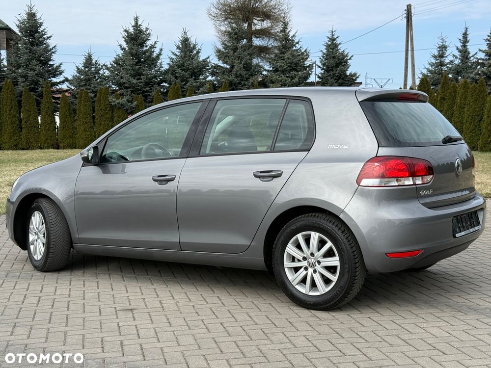 Volkswagen Golf - 6