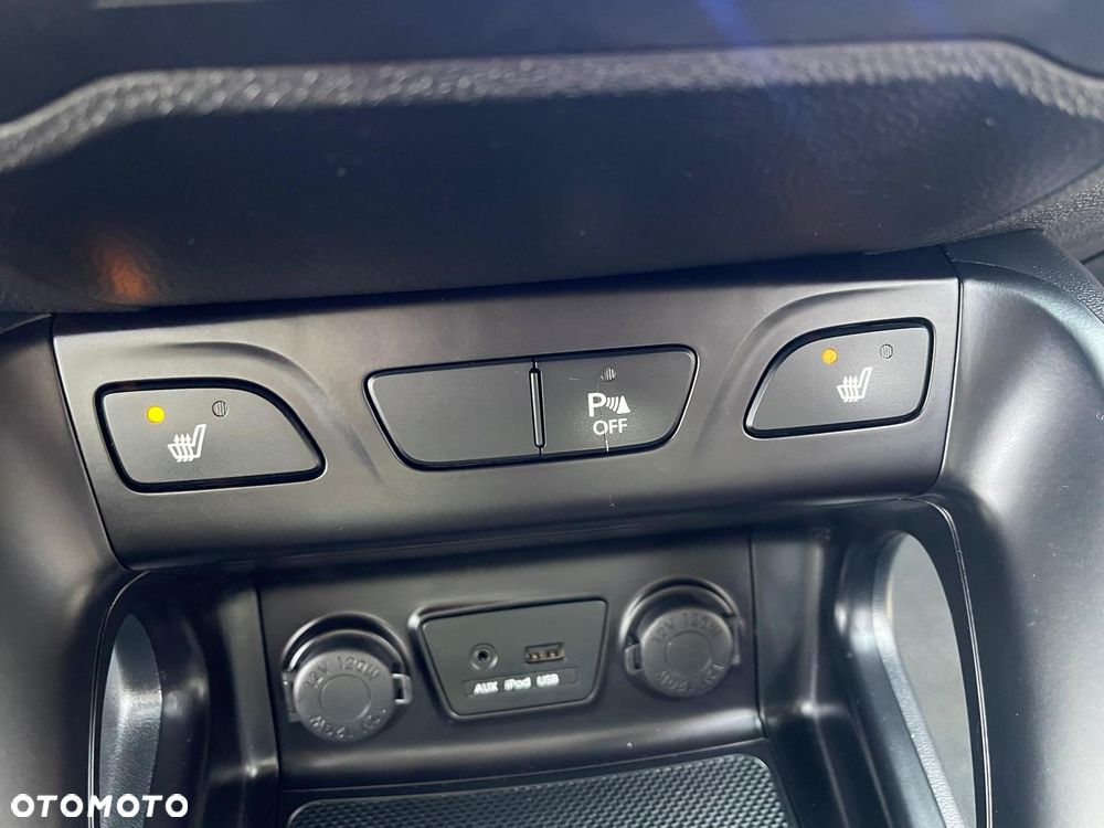 Hyundai ix35 2.0 4WD Premium - 24