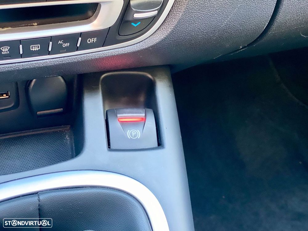 Renault Scénic 1.5 dCi Exclusive SS - 20