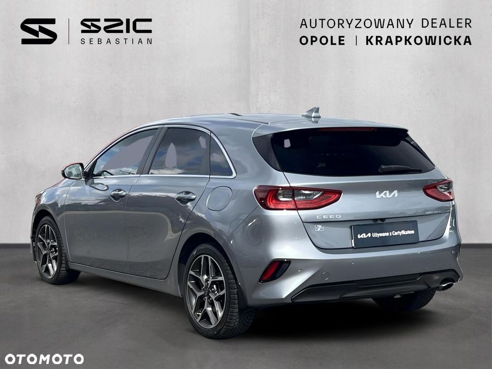 Kia Ceed - 4