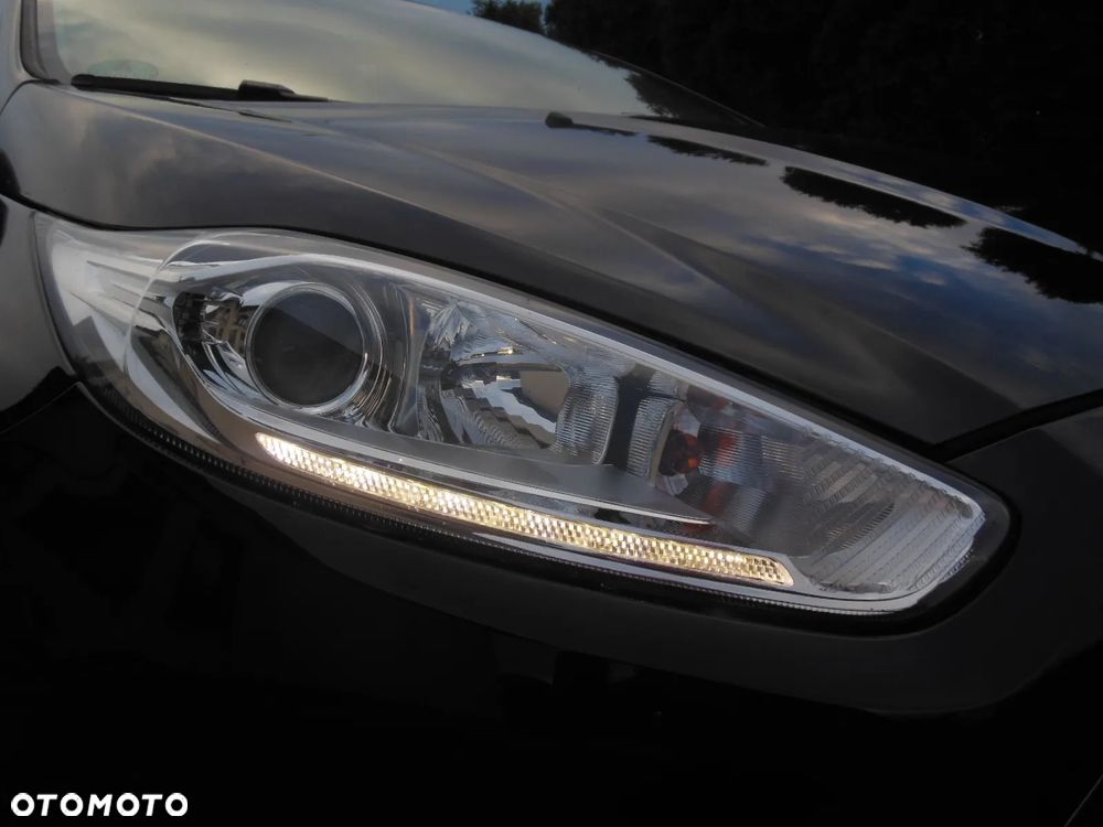 Ford Fiesta 1.0 EcoBoost Titanium - 10