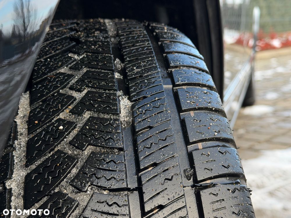 Volkswagen Multivan 2.0 TDI L2 Comfortline 4Motion DSG - 17