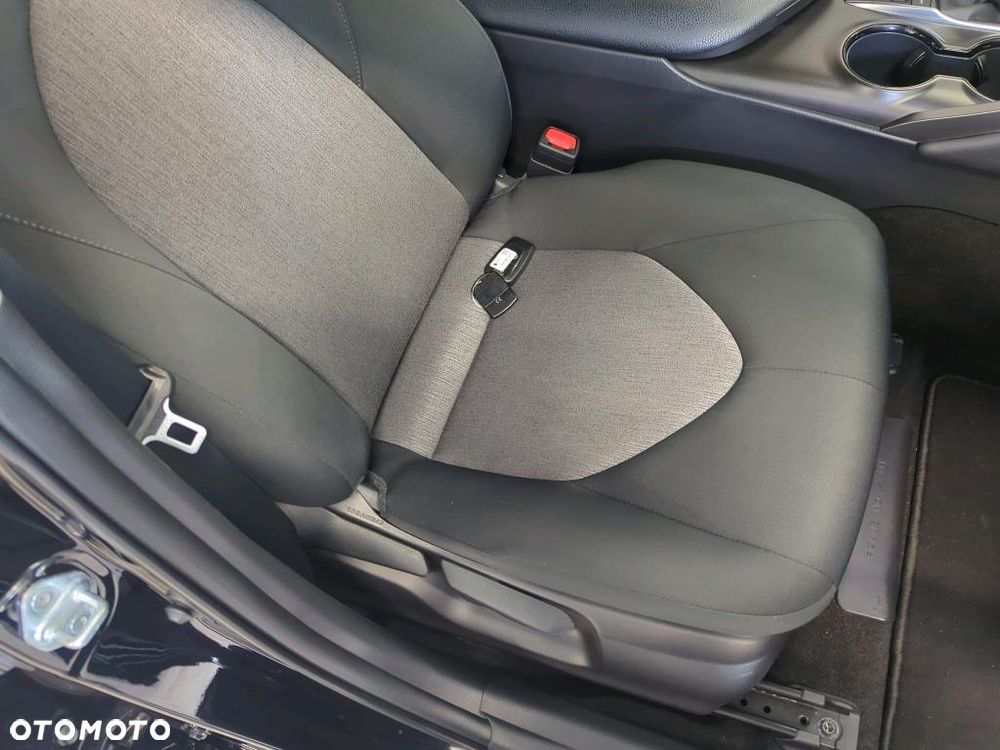 Toyota Camry 2.5 Hybrid Comfort CVT - 15