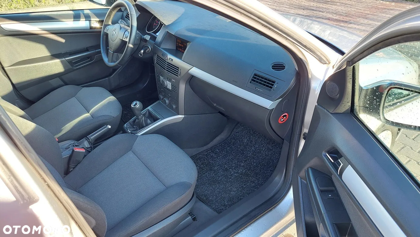 Opel Astra - 9