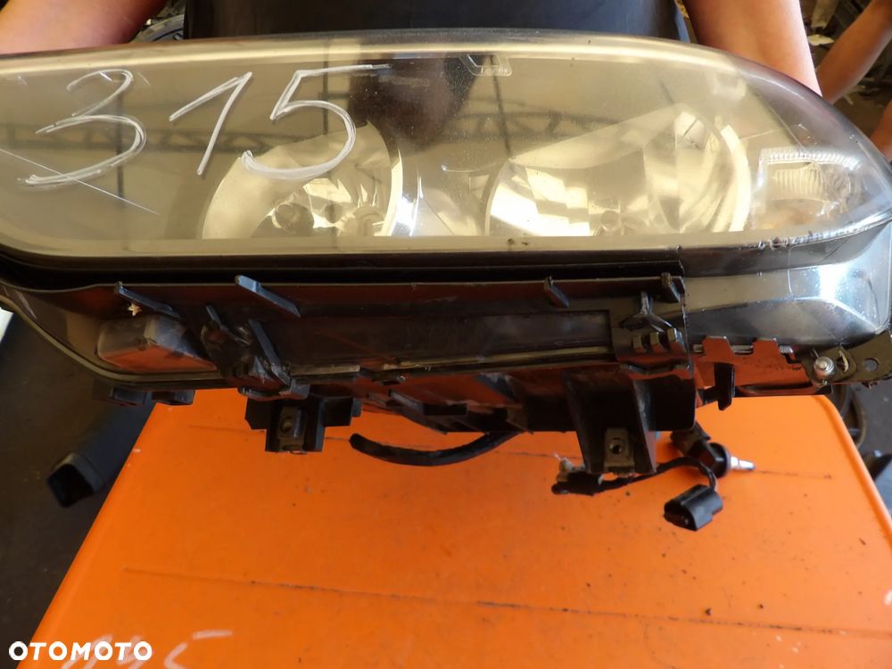 BMW - F30 - H7 - LEWA LAMPA PRZEDNIA - UK - 7259539 - 3