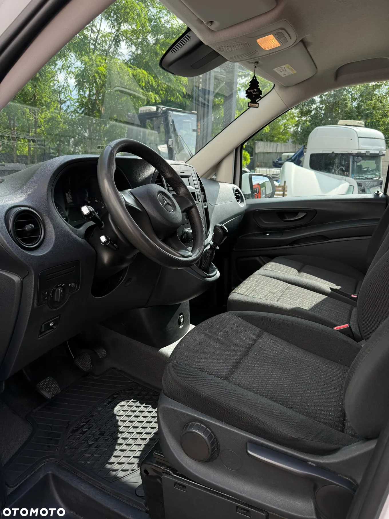 Mercedes-Benz VITO - 9
