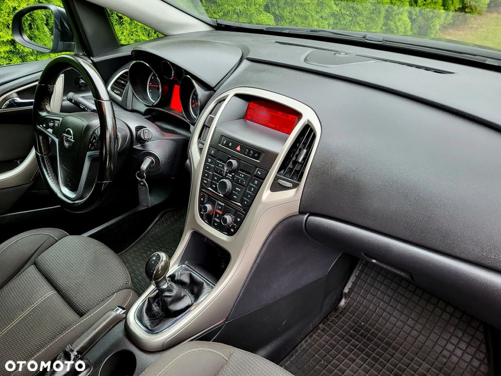 Opel Astra 1.4 T Cosmo - 3