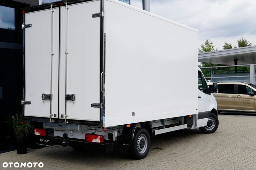 Mercedes-Benz Sprinter - 7
