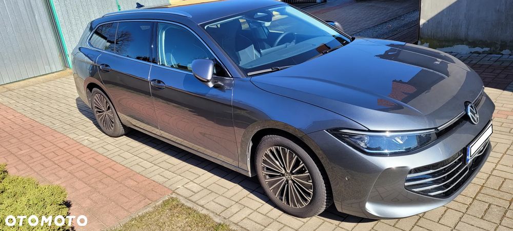 Volkswagen Passat - 2
