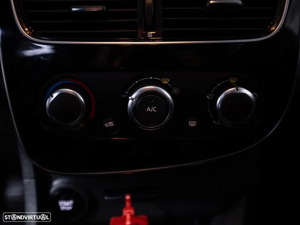 Renault Clio Sport Tourer - 15