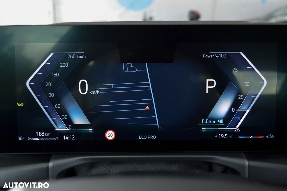 BMW Seria 3 320i AT - 27