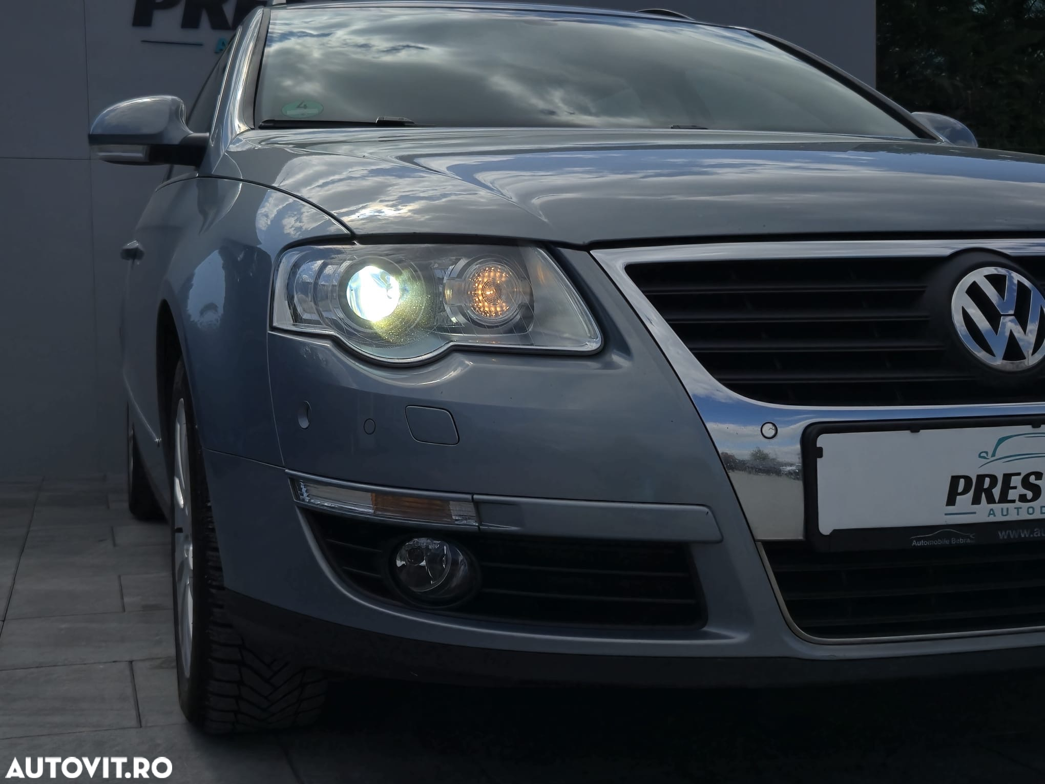Volkswagen Passat Variant 2.0 TDI Blue TDI DSG Comfortline - 10
