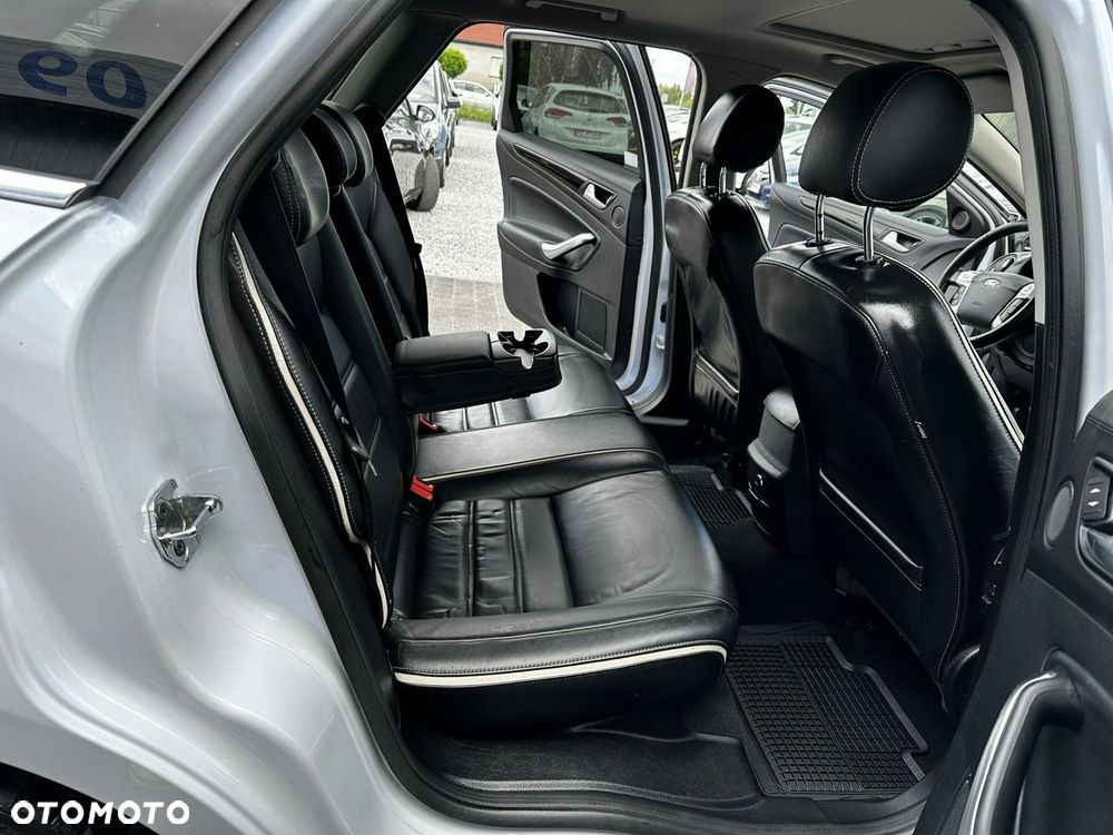 Ford Mondeo - 8