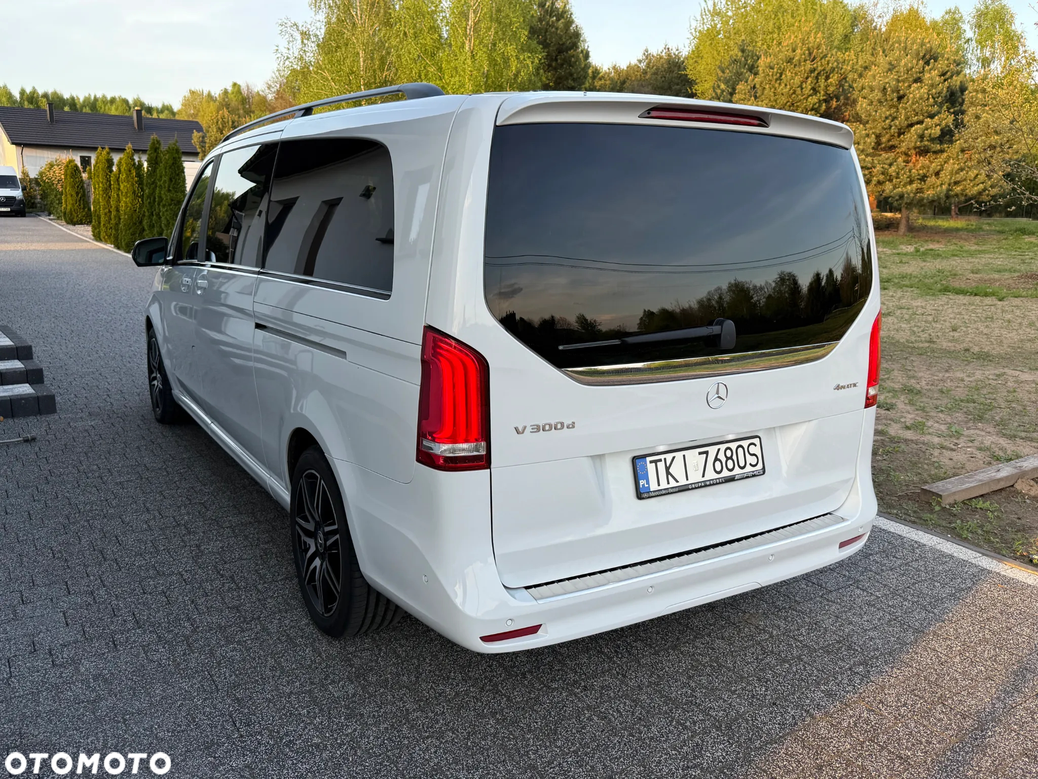 Mercedes-Benz Klasa V 300 d 4-Matic 9G-Tronic (ekstra d³) - 21