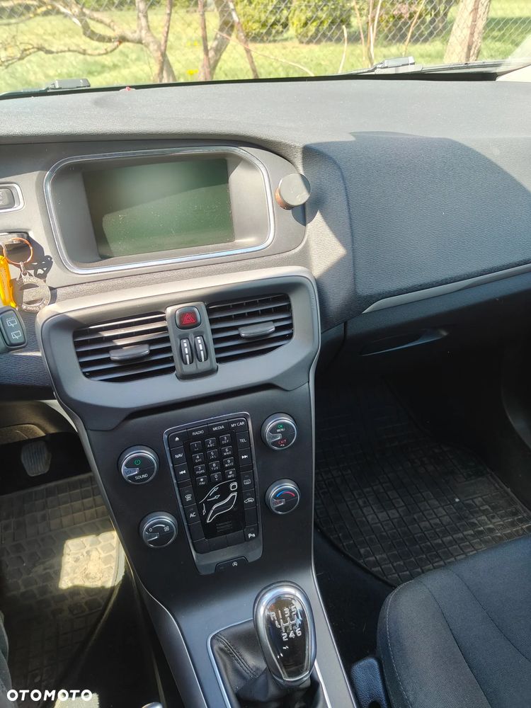 Volvo V40 D2 Kinetic - 15
