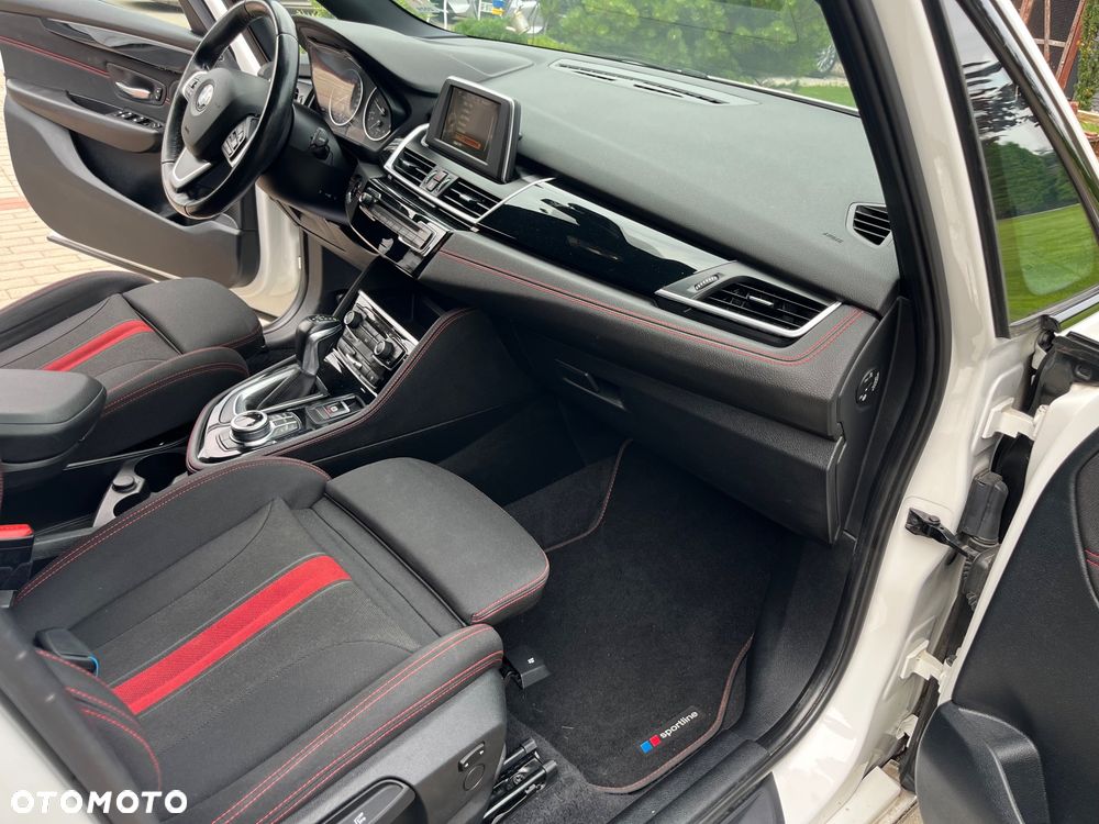 BMW Seria 2 218d xDrive Sport-Aut Sport Line - 27