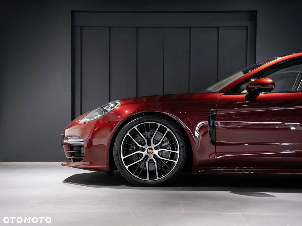 Porsche Panamera 4 E-Hybrid Platinum Edition - 11