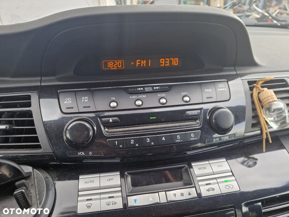 Na części Honda FR-V (BE) silnik 2.2 16v i-CTDi 140 KM N22A1 lakier NH684P skrzynia maska zderzak drzwi klapa szyba fotel kanapa lusterko lampa deska GWARANCJA !!! Przód Tył Zestaw Komplet Drzwi Klapa Zderzak Błotnik Maska Grill Atrapa Szyba Pas Lampa Lusterko Boczki Fotel Kanapa Kokpit Deska Rozdzielcza Przełącznik Włącznik Sterownik Przewody Wiązka Instalacja Moduł Komputer Czujnik Listwa Pompa Alternator Wtryski Głowica Rozrusznik Kompresor Sprzęgło Dwumas Silnik  Skrzynia ABS Klimatyzacji Paliwa Wspomagania Kolektor Turbina Przepustnica Zawór Chłodnica Koło Hak Belka Sanki Zawieszenie Mcpherson Półoś Amortyzator Wydech Tłumik Zacisk Most - 13