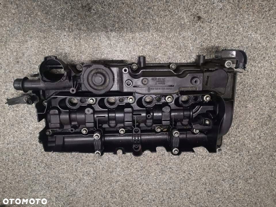 BMW F10 F30 2.0D N47 POKRYWA ZAWORÓW 8570828 - 1